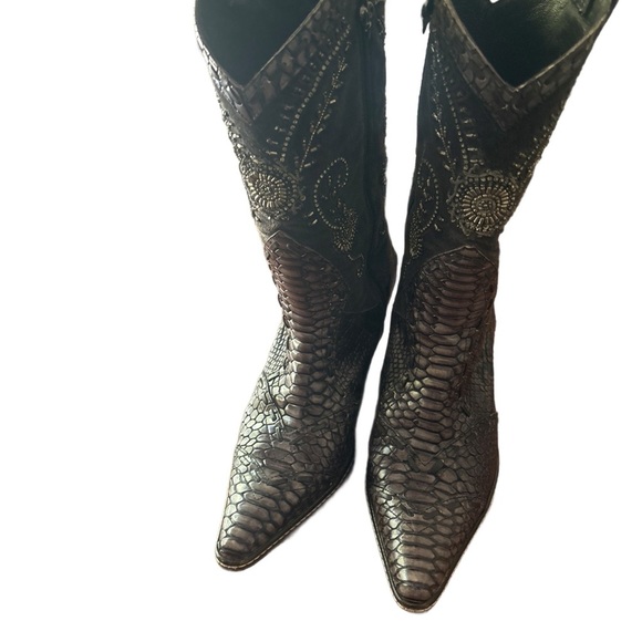 Donald J. Pliner Country Couture Heeled Boots with Intricate Embroidery - Picture 2 of 4